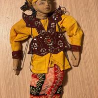 Marionetta stile orientale in cotto e stoffa