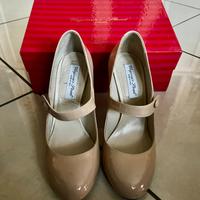 Scarpe col tacco in cuoio