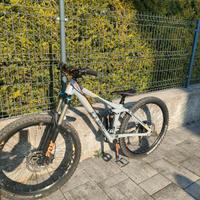 MTB cube taglia S