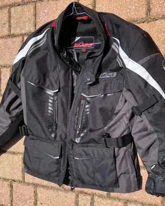 Abbigliamento moto