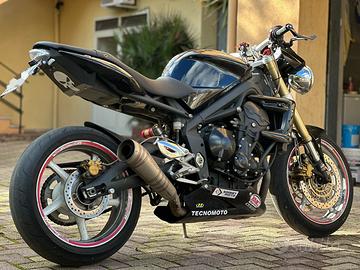 Triumph street triple 675