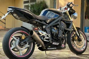Triumph street triple 675