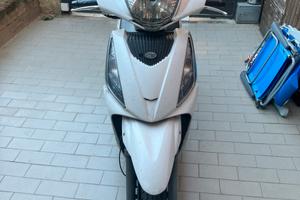 Kymco people 300 gti