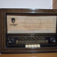 Radio Vega a valvole FM 105 Vintage anno 1956