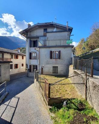 CASA TRICAMERE BISERVIZI IN LOCALITA' CHIAICIS