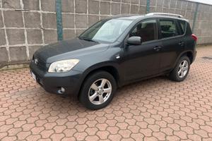 TOYOTA RAV 4 2.2 D-4D 136CV LUXURY