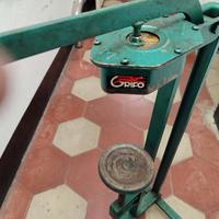 Tappatrice a colonna 