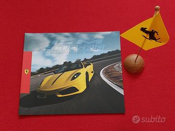 Ferrari Scuderia Spider 16M Brochure 3485/09 Nuova