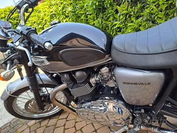 Triumph Bonneville T100 2013 68 cv