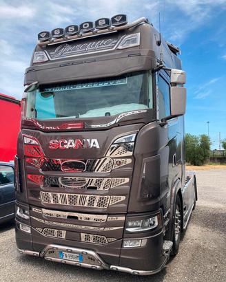 Scania S 650 --