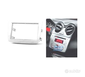 Telaio grigio radio 2-DIN per Alfa Romeo MiTo.