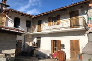 CASA DI CORTE A VOLVERA