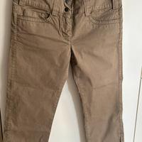 Pantalone al ginocchio