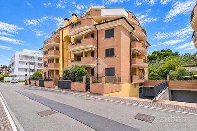 3 LOCALI A ROSETO DEGLI ABRUZZI