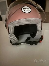 Splendido casco rosa per bambina