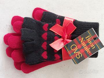 Doppi guanti natalizi OVS nuovi.