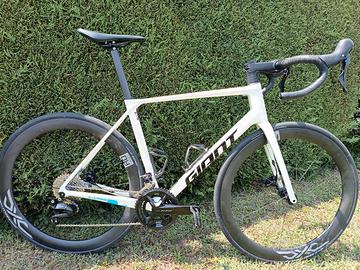 Giant tcr 
