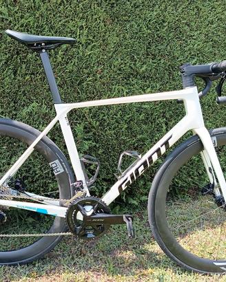 Giant tcr 
