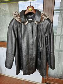 CAPPOTTO NERO IN VERA PELLE CON CAPPUCCIO FREEHERO