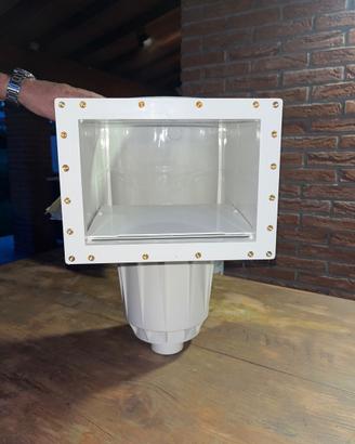Skimmer per piscina