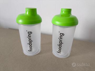 2 shaker bevande proteiche
