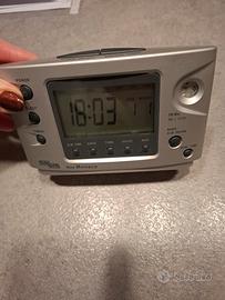 Radiosveglia grigia Cobra da comodino perfetta