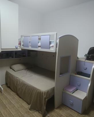 cameretta con soppalco più comò più scrivania