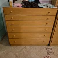 Libreria e cassettone