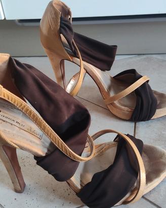 sandalo elegante tacco a spillo marrone