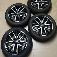 4 Cerchi in lega + Gomme Invernali Toyota Corolla