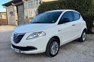 Lancia Ypsilon 0.9 TwinAir 85 CV 5 porte Metano Ec
