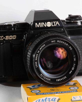 MINOLTA X-300 + OTTICA 50 MM.  1984