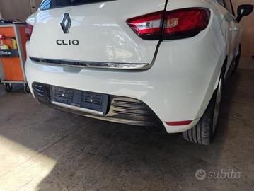Paraurti posteriore RENAULT CLIO del 2018