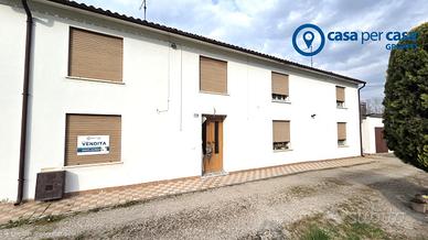 CASA A SCHIERA RISTRUTTURATA