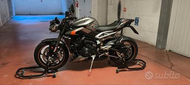 Triumph Street Triple 765 RS