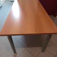 Tavolo legno pressato 