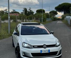 VOLKSWAGEN Golf 7ª serie - 2016