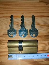 Serratura a cilindro Wally con 3 chiavi 70mm