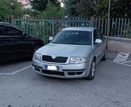 SKODA Superb - 2008