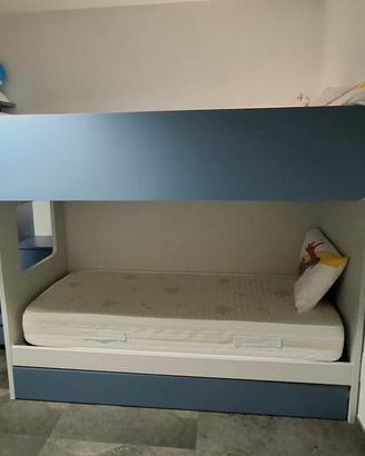 Letto a castello con con 3 letti