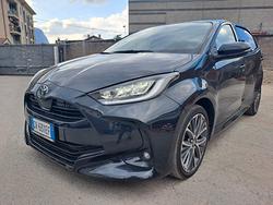 TOYOTA YARIS 1.5 HYBRID *SINISTRATA* GARANZIA 2027