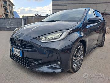 TOYOTA YARIS 1.5 HYBRID *SINISTRATA* GARANZIA 2027
