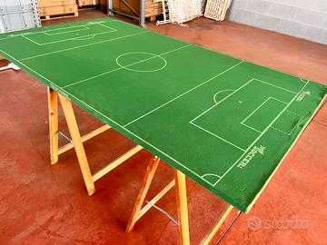 Subbuteo-piano artigianale con cavalletti