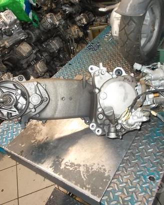 SH 125 150 : carburatore forcelle cerchio motore