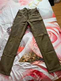 Jeckerson verde con alcantara