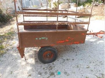 Rimorchietto per trattore