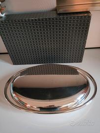 Legumiera argentata con pirofila di Lino Sabattini