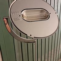 Piantana allungabile con intensità luce regolabile