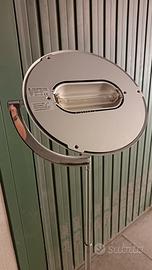 Piantana allungabile con intensità luce regolabile