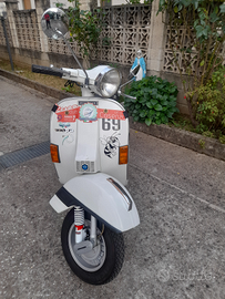 Vespa P200E